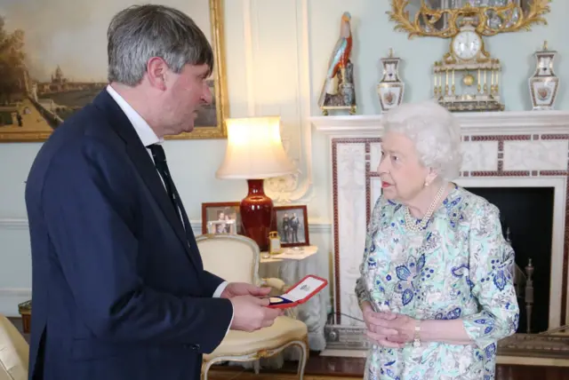 Queen Elizabeth II and Simon Armitage