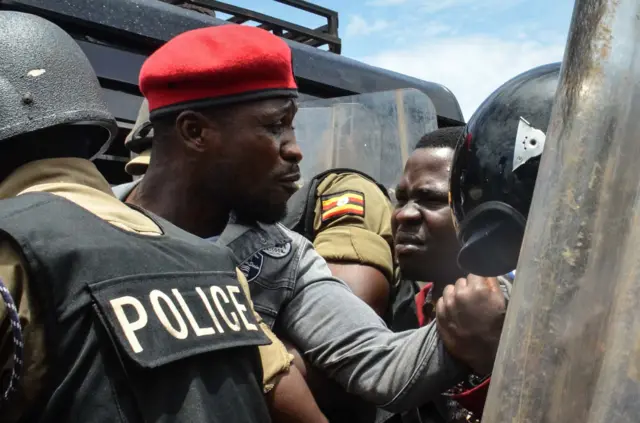 Bobi Wine being arrestes