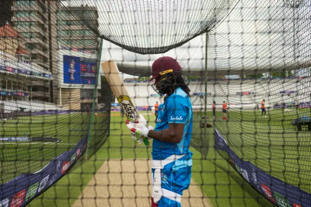 Gayle in the nets