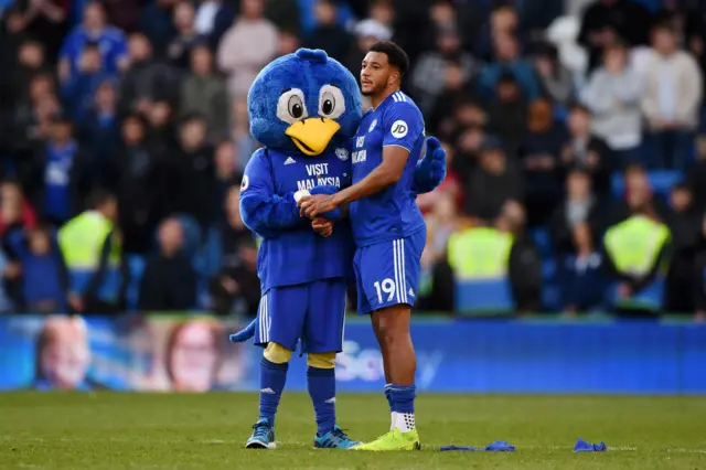 Nathaniel Mendez-Laing and mascot