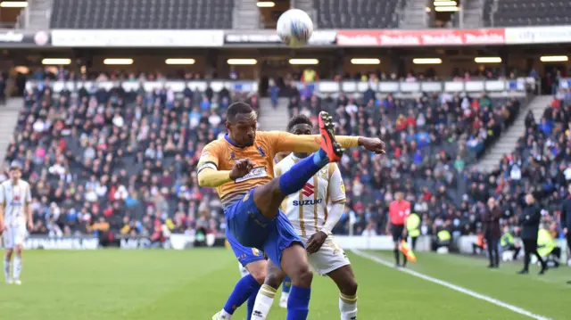 MK Dons v Mansfield