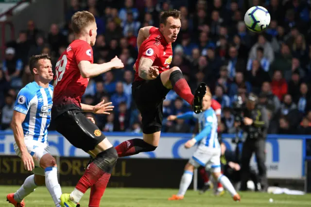Phil Jones misses a chance
