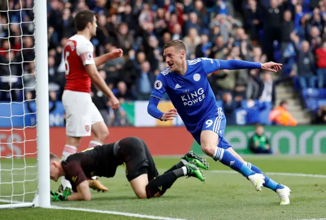 Jamie Vardy scores against Arsenal