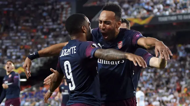 Lacazette & Aubameyang celebrate