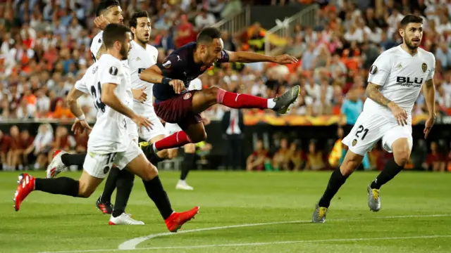 Arsenal's Pierre-Emerick Aubameyang scores