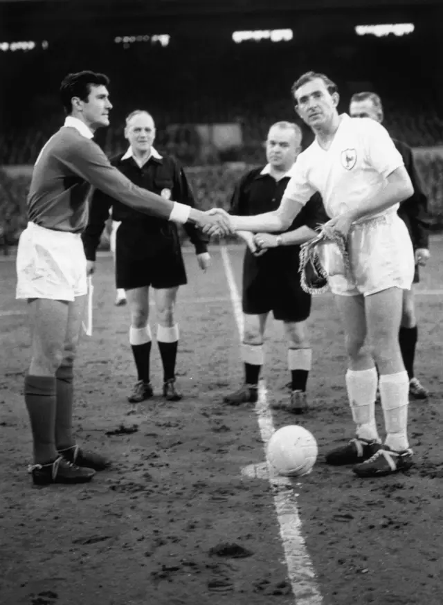 Tottenham play Benfica in 1962