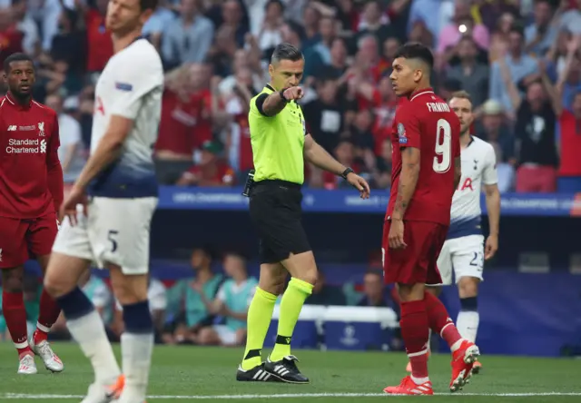 Damir Skomina gives a penalty