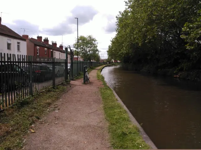 Coventry Canal in Foleshill