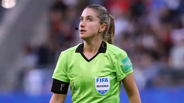 Referee Laura Fortunato