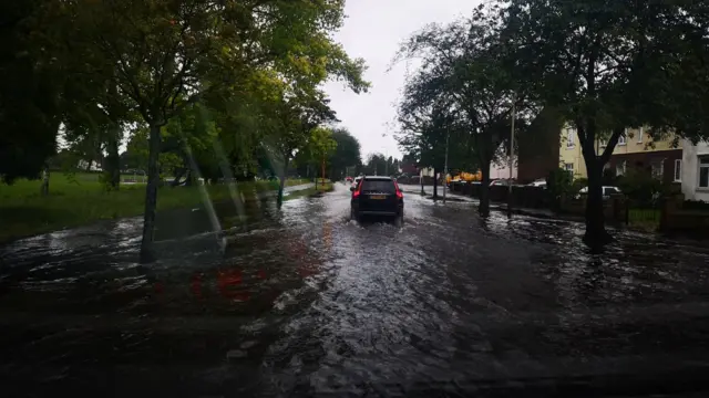 Flooding on Braunstone Avenue in Leicester