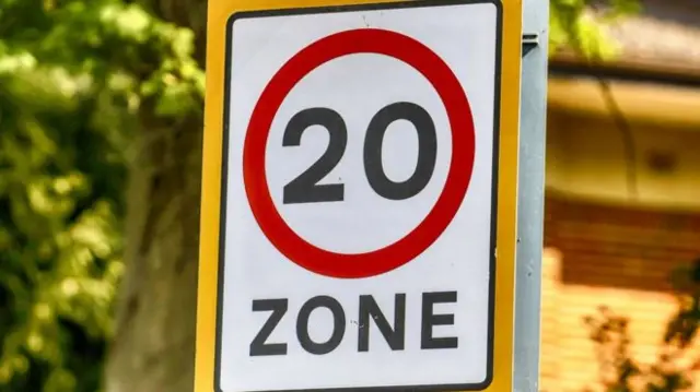 20mph sign