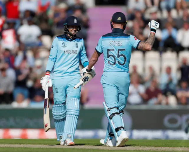 Joe Root and Ben Stokes celebrate winning the match