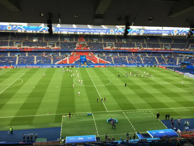 Scotland and Argentina warming up in Paris