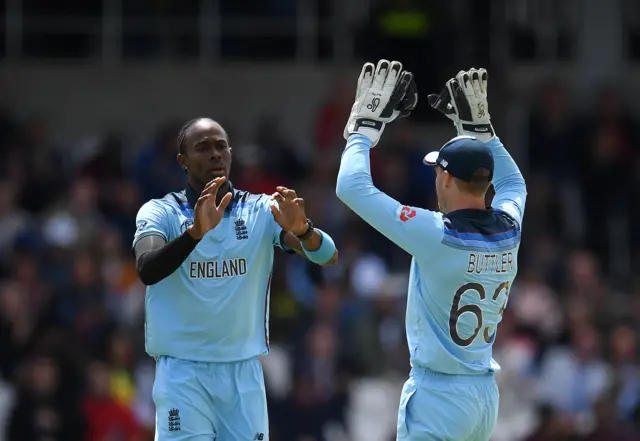 Jofra Archer of England celebrates dismissing Thisara Perera