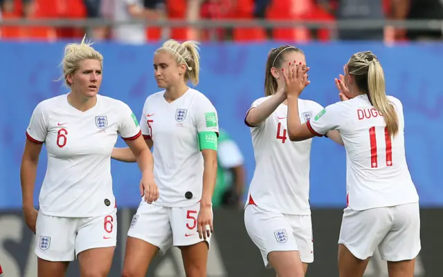 England Women's players celebrate