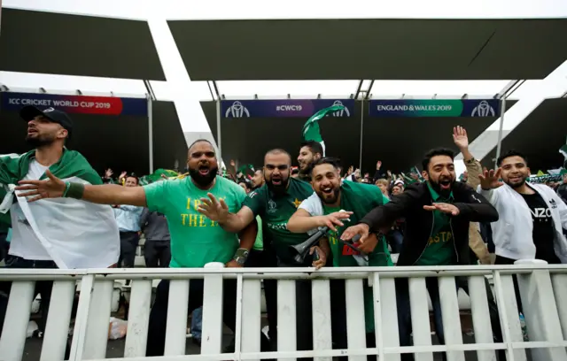 Pakistan fans