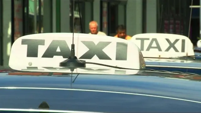 Taxi sign