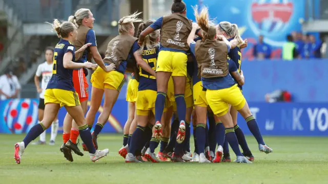 Sweden celebrate at full time