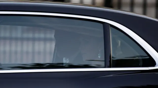 Prince William and Catherine, the Duchess of Cambridge arrive for the state banquet