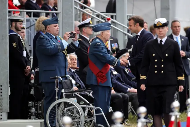 President Macron meets veteran