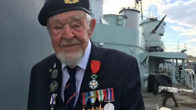 Veteran Richard Llewellyn