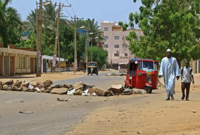 Makeshift barricades in Khartoum