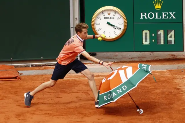 Brolly flying