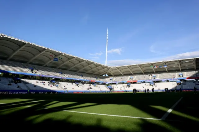 Reims ahead of Norway v Nigeria