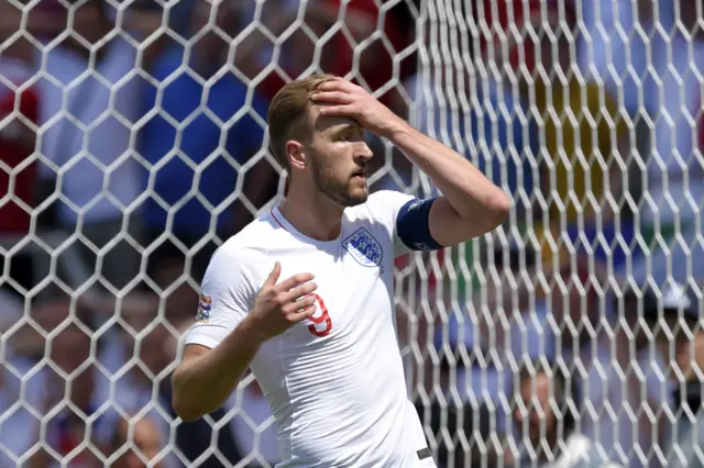 Harry Kane reacts