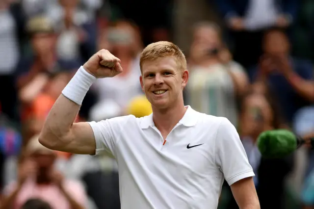 Kyle Edmund smiles as he thanks the fans on Centre Court