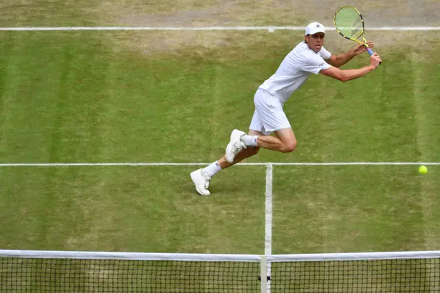 Sam Querrey returns