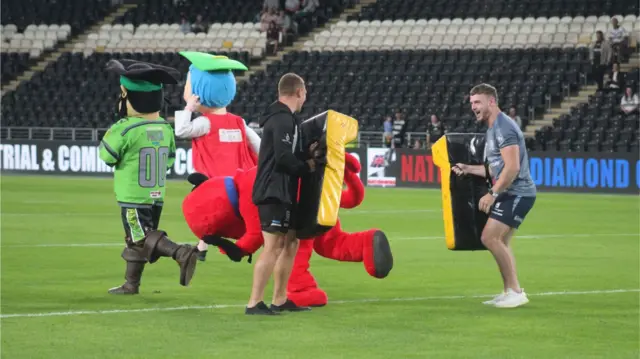 The mascot race