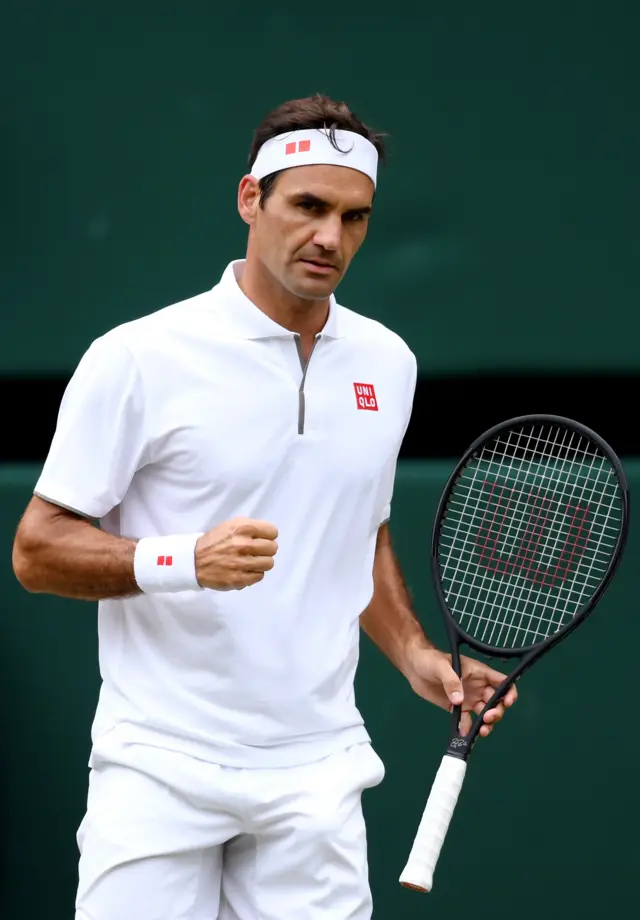 Roger Federer fist pump