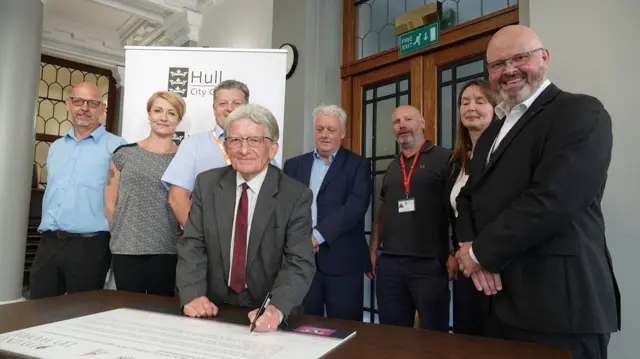 Council members signing the charter