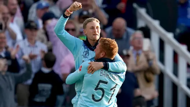 Joe Root and Jonny Bairstow