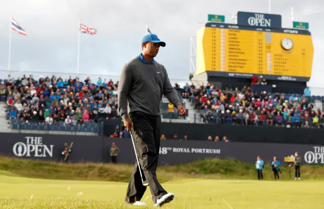 Tiger Woods on the 18th green