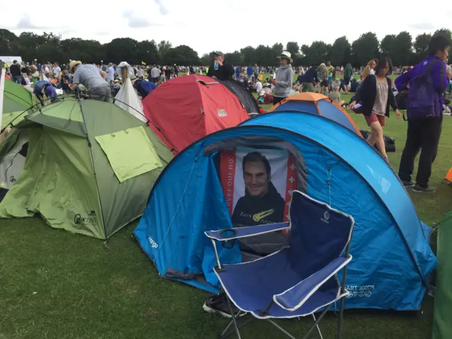 Roger Federer tent