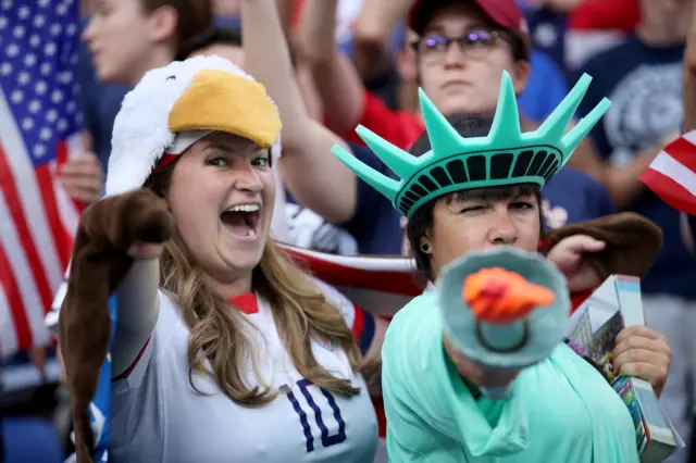 USA fans celebrate