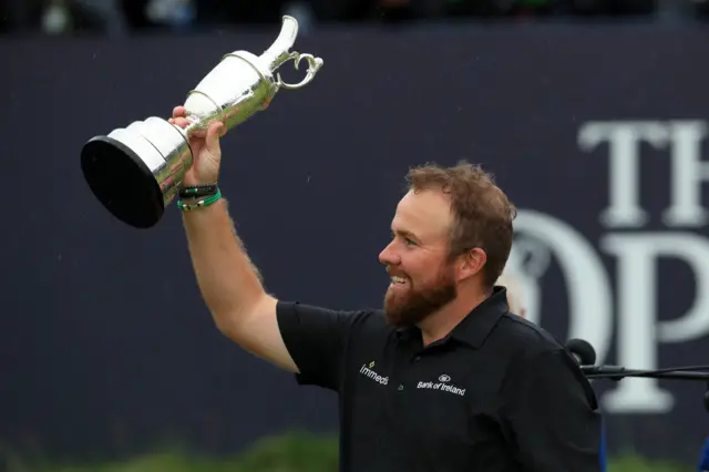 Shane Lowry lifts the Claret Jug