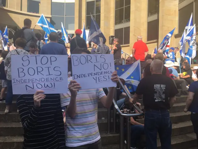 Scottish independence protesters in Glasgow