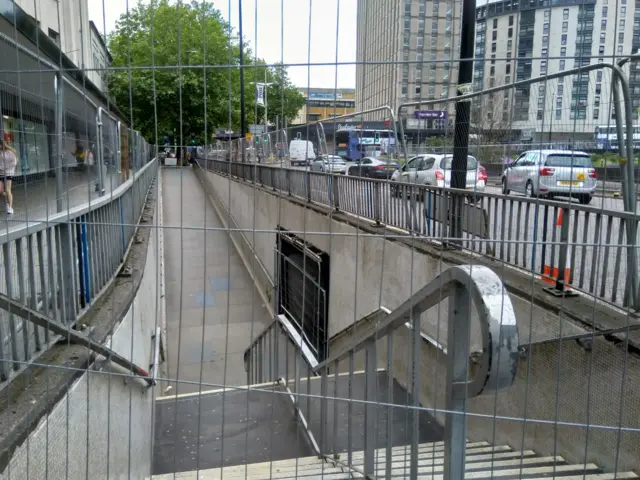 Closed subway at the Bearpit