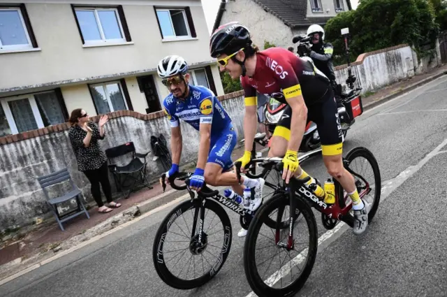 Julian Alaphilippe and Geraint Thomas