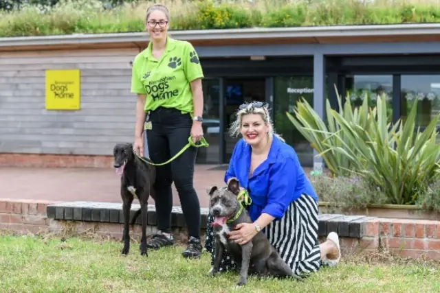 Jodie Prenger and Rachel Frost with Annie and Sandy