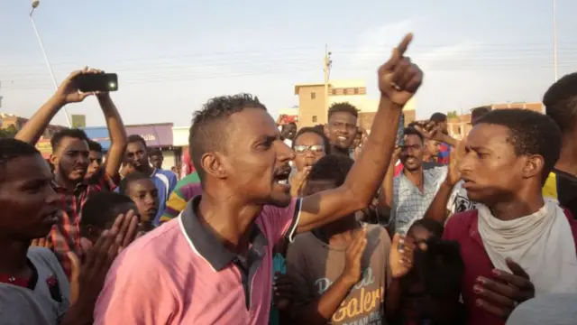 Sudan protesters