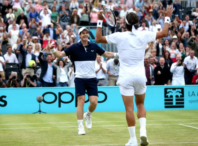 Murray celebrates with Lopez