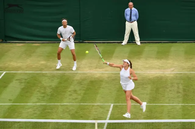 Jelena Ostapenko (right)