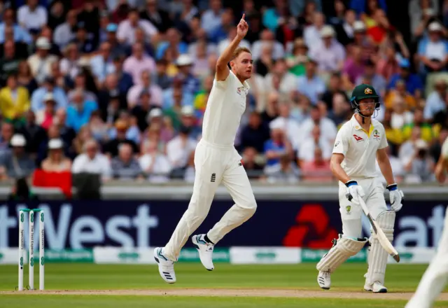 England's Stuart Broad appeals against Australia's David Warner