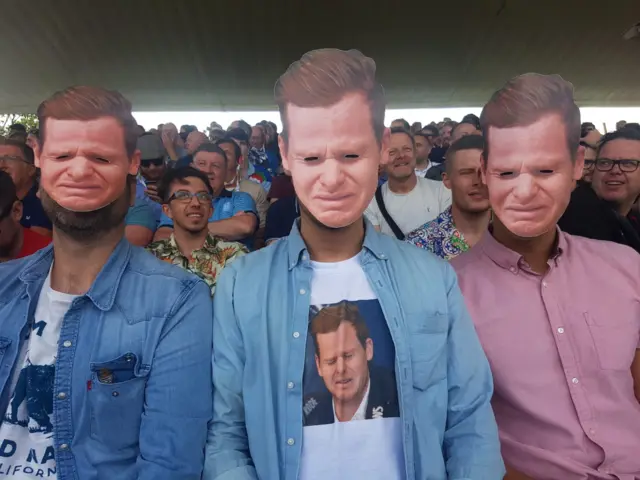 Steve Smith faces