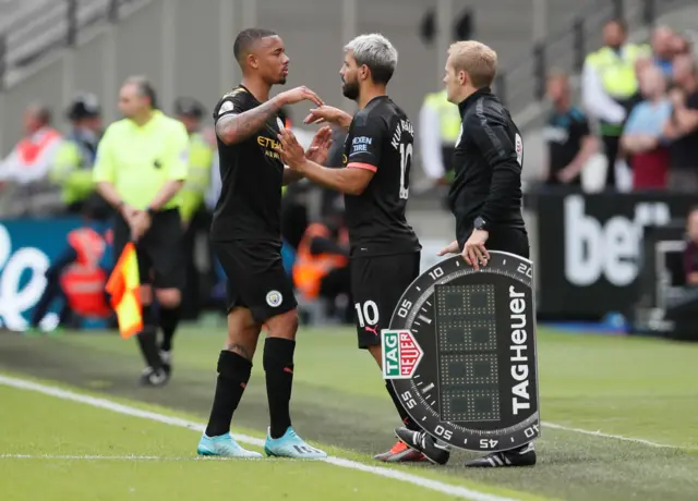 Gabriel Jesus replaces Sergio Aguero