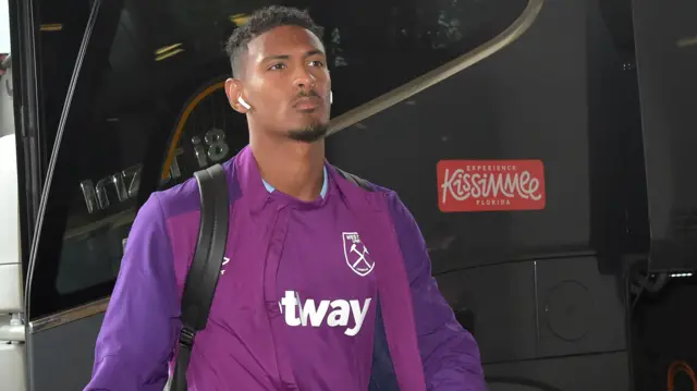 Sebastien Haller arrives at the London Stadium